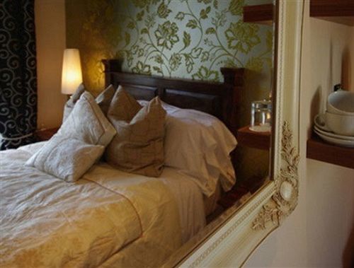 The Warwick Arms Hotel Chew Magna Luaran gambar