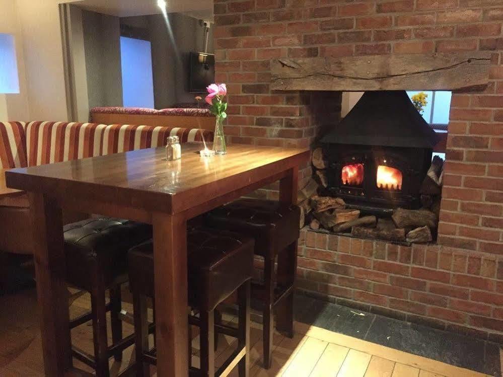 The Warwick Arms Hotel Chew Magna Luaran gambar